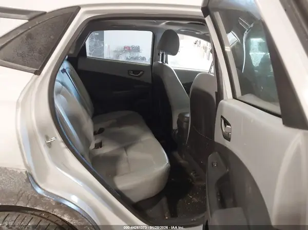 KM8K5CA55KU389442 2019 HYUNDAI KONA - Image 8