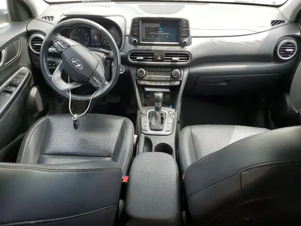 KM8K5CA56JU140940 2018 HYUNDAI KONA - Image 8