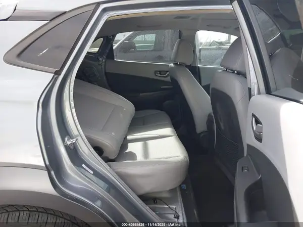 KM8K5CA56KU221728 2019 HYUNDAI KONA - Image 8