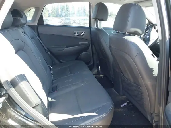 KM8K5CA56KU221759 2019 HYUNDAI KONA - Image 8
