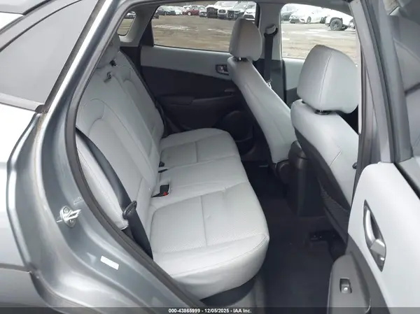 KM8K5CA56MU601655 2021 HYUNDAI KONA - Image 8