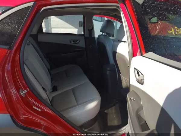 KM8K5CA56MU742791 2021 HYUNDAI KONA - Image 8