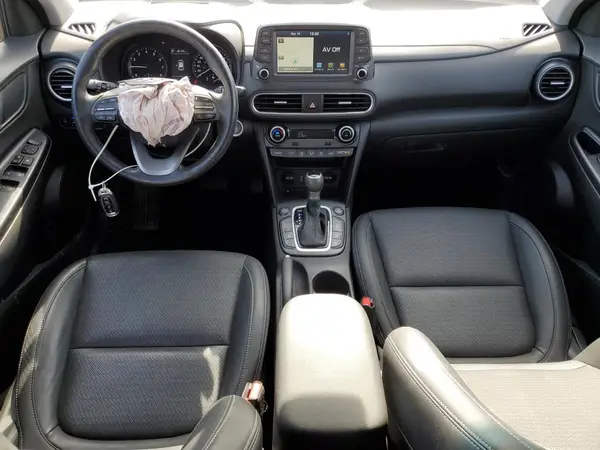 KM8K5CA58JU173373 2018 HYUNDAI KONA - Image 8