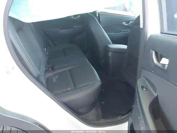 KM8K5CA58MU612723 2021 HYUNDAI KONA - Image 8