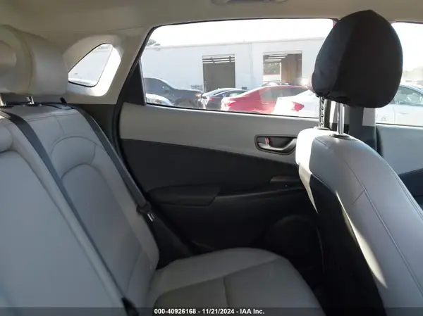 KM8K5CA58MU634379 2021 HYUNDAI KONA - Image 8
