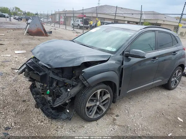 KM8K5CA59JU093760 2018 HYUNDAI KONA - Image 2