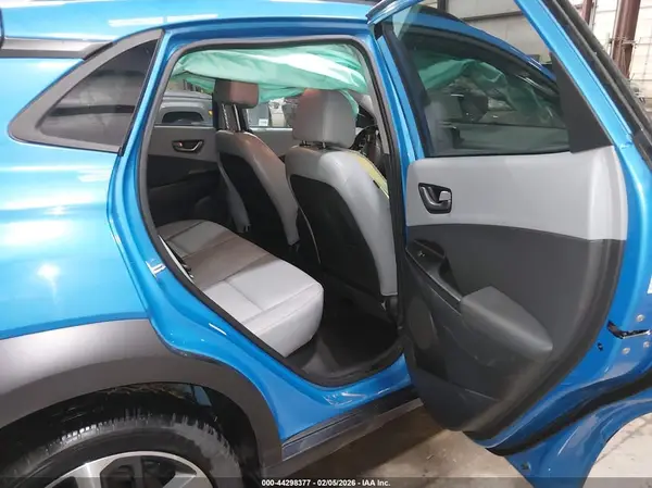 KM8K5CA59MU629675 2021 HYUNDAI KONA - Image 8