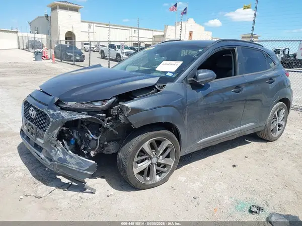 KM8K5CA59MU747631 2021 HYUNDAI KONA - Image 2