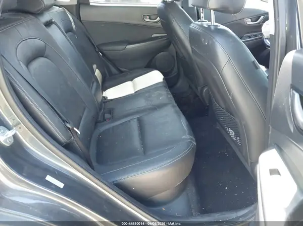 KM8K5CA59MU747631 2021 HYUNDAI KONA - Image 8