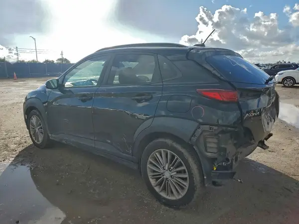 KM8K62AA1JU096947 2018 HYUNDAI KONA - Image 2
