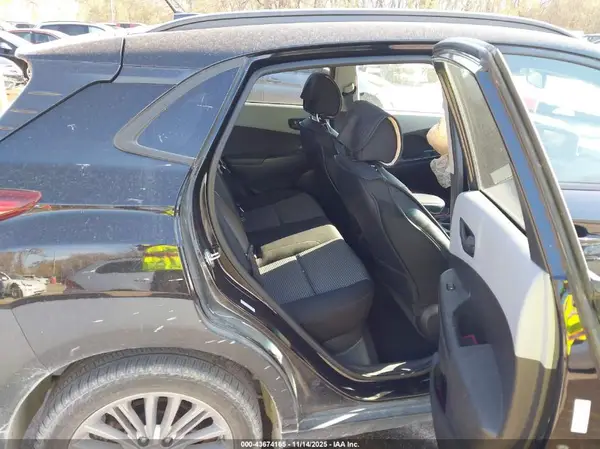 KM8K62AA1JU097001 2018 HYUNDAI KONA - Image 8