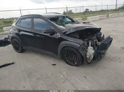 KM8K62AA1JU102584 2018 HYUNDAI KONA