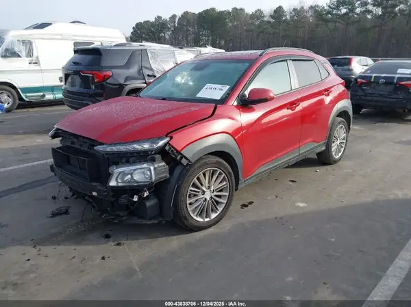 KM8K62AA1JU178712 2018 HYUNDAI KONA - Image 2