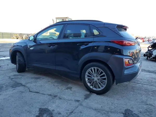 KM8K62AA3JU096268 2018 HYUNDAI KONA - Image 2