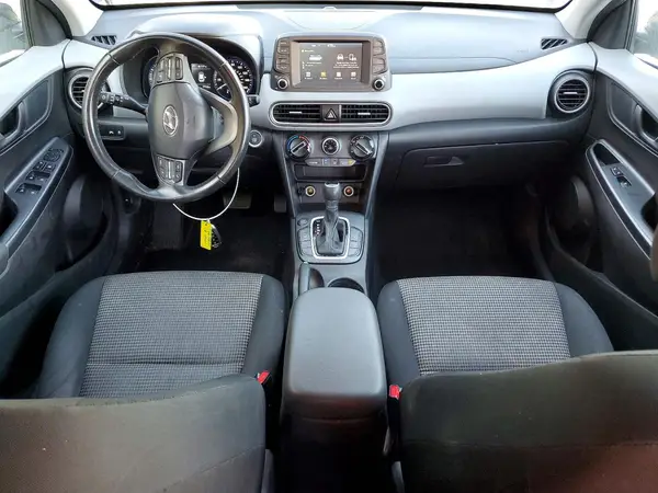 KM8K62AA3JU096268 2018 HYUNDAI KONA - Image 8