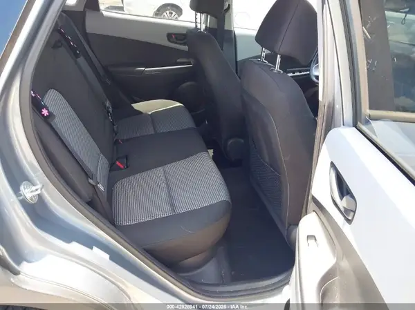 KM8K62AA3JU102621 2018 HYUNDAI KONA - Image 8