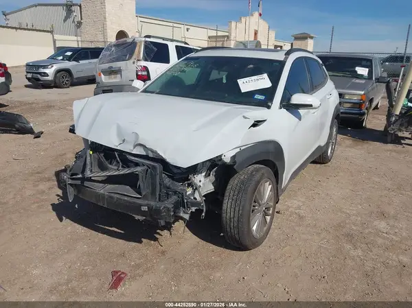 KM8K62AA3MU652941 2021 HYUNDAI KONA - Image 2