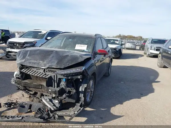 KM8K62AA3MU738461 2021 HYUNDAI KONA - Image 2