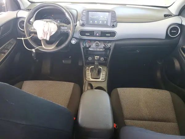 KM8K62AA4JU075543 2018 HYUNDAI KONA - Image 8