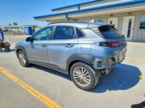 KM8K62AA4MU605739 2021 HYUNDAI KONA - Image 2