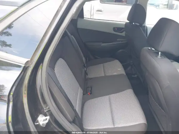 KM8K62AA7JU102489 2018 HYUNDAI KONA - Image 8