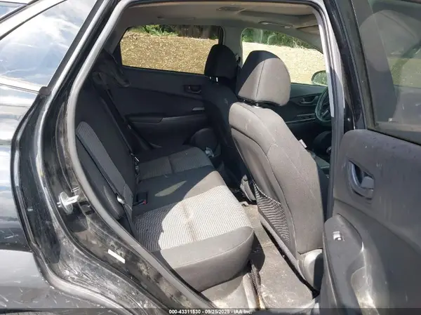 KM8K62AA8JU082396 2018 HYUNDAI KONA - Image 8