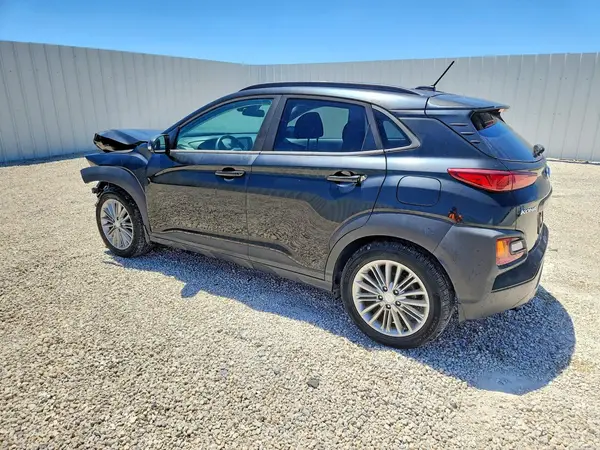 KM8K62AA8JU097206 2018 HYUNDAI KONA - Image 2