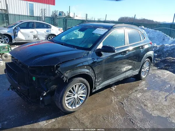 KM8K62AA8JU132164 2018 HYUNDAI KONA - Image 2