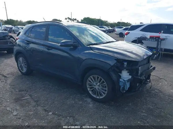 KM8K62AA8JU157890 2018 HYUNDAI KONA - Image 1