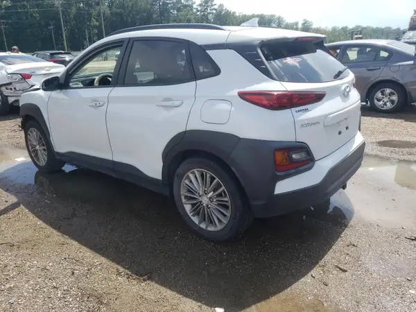 KM8K62AA8MU626111 2021 HYUNDAI KONA - Image 2