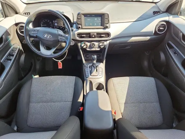 KM8K62AAXJU101093 2018 HYUNDAI KONA - Image 8