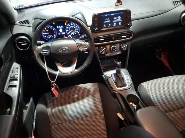 KM8K62AAXJU129055 2018 HYUNDAI KONA - Image 8