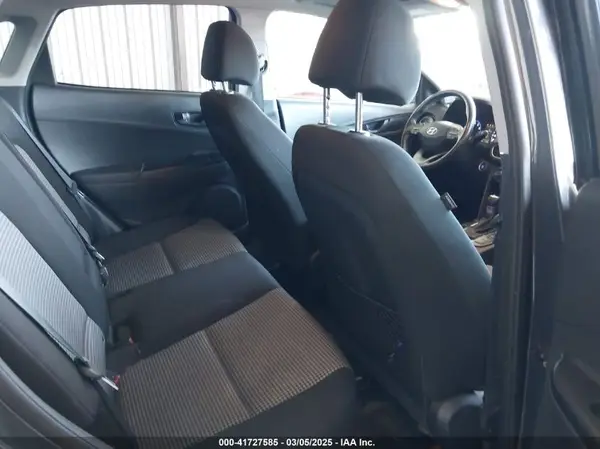 KM8K62AAXMU742796 2021 HYUNDAI KONA - Image 8