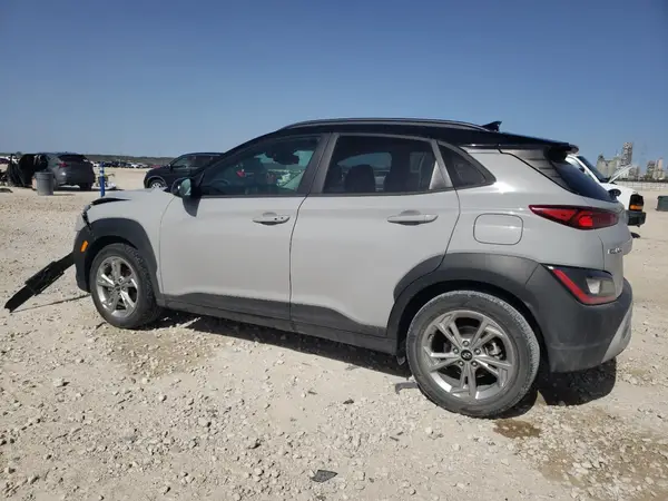 KM8K62AB0NU767121 2022 HYUNDAI KONA - Image 2