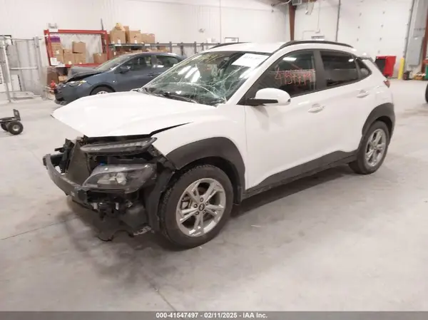 KM8K62AB0NU814275 2022 HYUNDAI KONA - Image 2