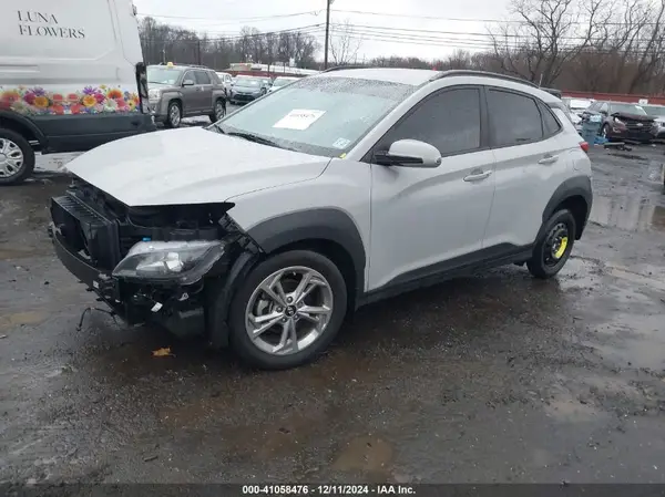 KM8K62AB0NU866747 2022 HYUNDAI KONA - Image 2