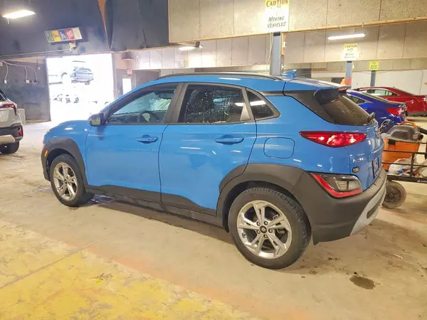KM8K62AB0NU875612 2022 HYUNDAI KONA - Image 2