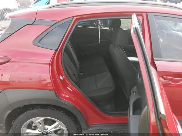 KM8K62AB0NU880387 2022 HYUNDAI KONA - Image 8