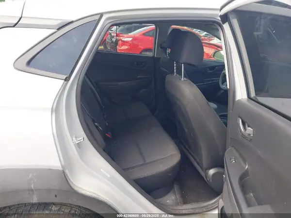 KM8K62AB0NU888215 2022 HYUNDAI KONA - Image 8