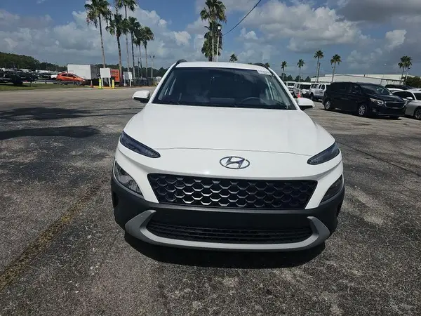 KM8K62AB0PU026647 2023 HYUNDAI KONA - Image 2