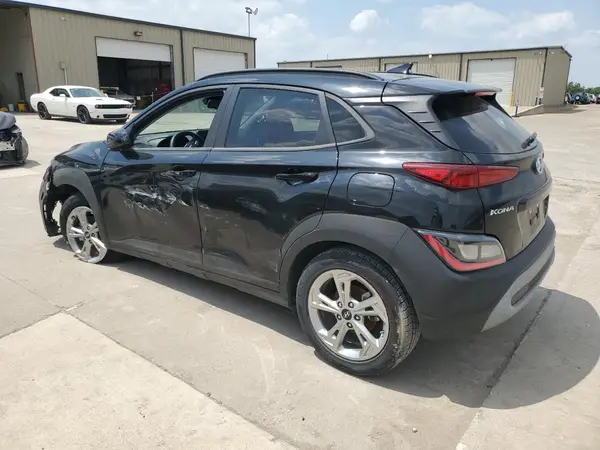 KM8K62AB0PU975647 2023 HYUNDAI KONA - Image 2