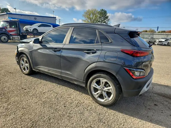 KM8K62AB0PU984526 2023 HYUNDAI KONA - Image 2