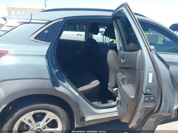 KM8K62AB1NU766401 2022 HYUNDAI KONA - Image 8