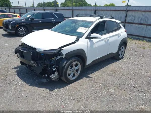 KM8K62AB1PU061438 2023 HYUNDAI KONA - Image 2