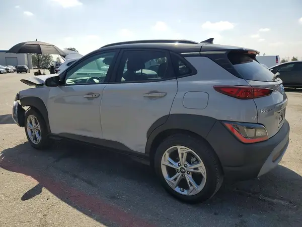 KM8K62AB2NU832843 2022 HYUNDAI KONA - Image 2