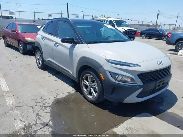 KM8K62AB2NU883307 2022 HYUNDAI KONA - Image 1