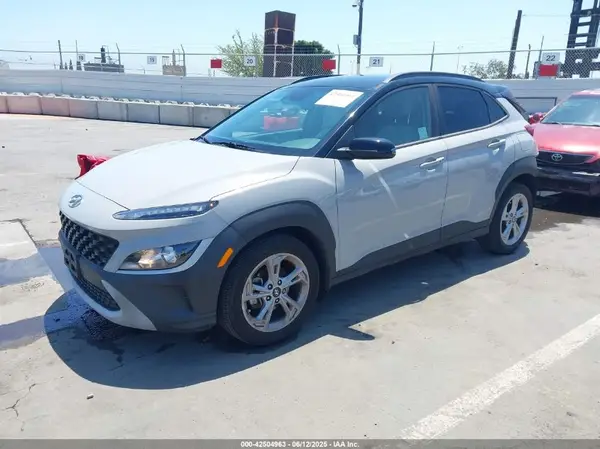 KM8K62AB2NU883307 2022 HYUNDAI KONA - Image 2