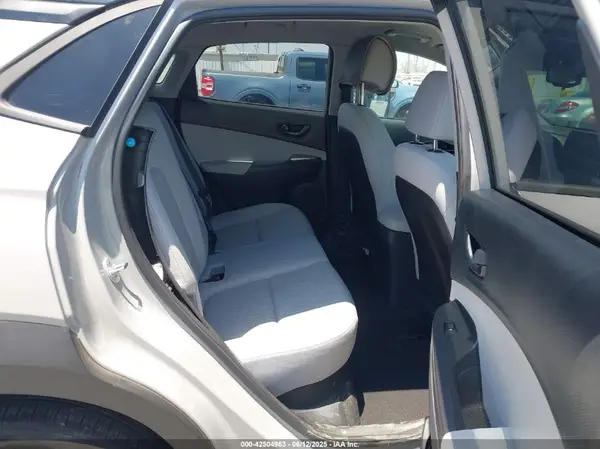 KM8K62AB2NU883307 2022 HYUNDAI KONA - Image 8