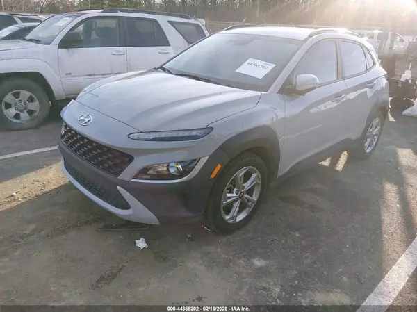 KM8K62AB2NU887583 2022 HYUNDAI KONA - Image 2