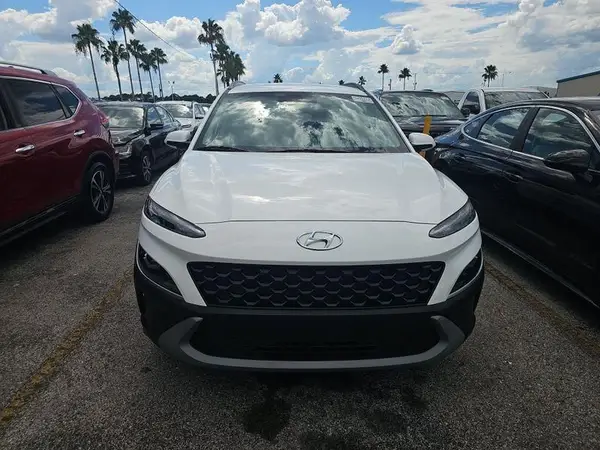 KM8K62AB2PU026584 2023 HYUNDAI KONA - Image 2